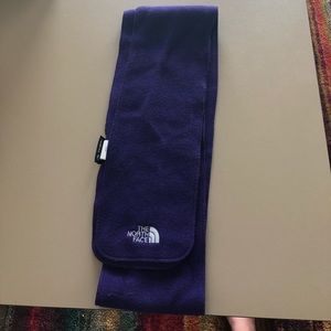 North face scarf
